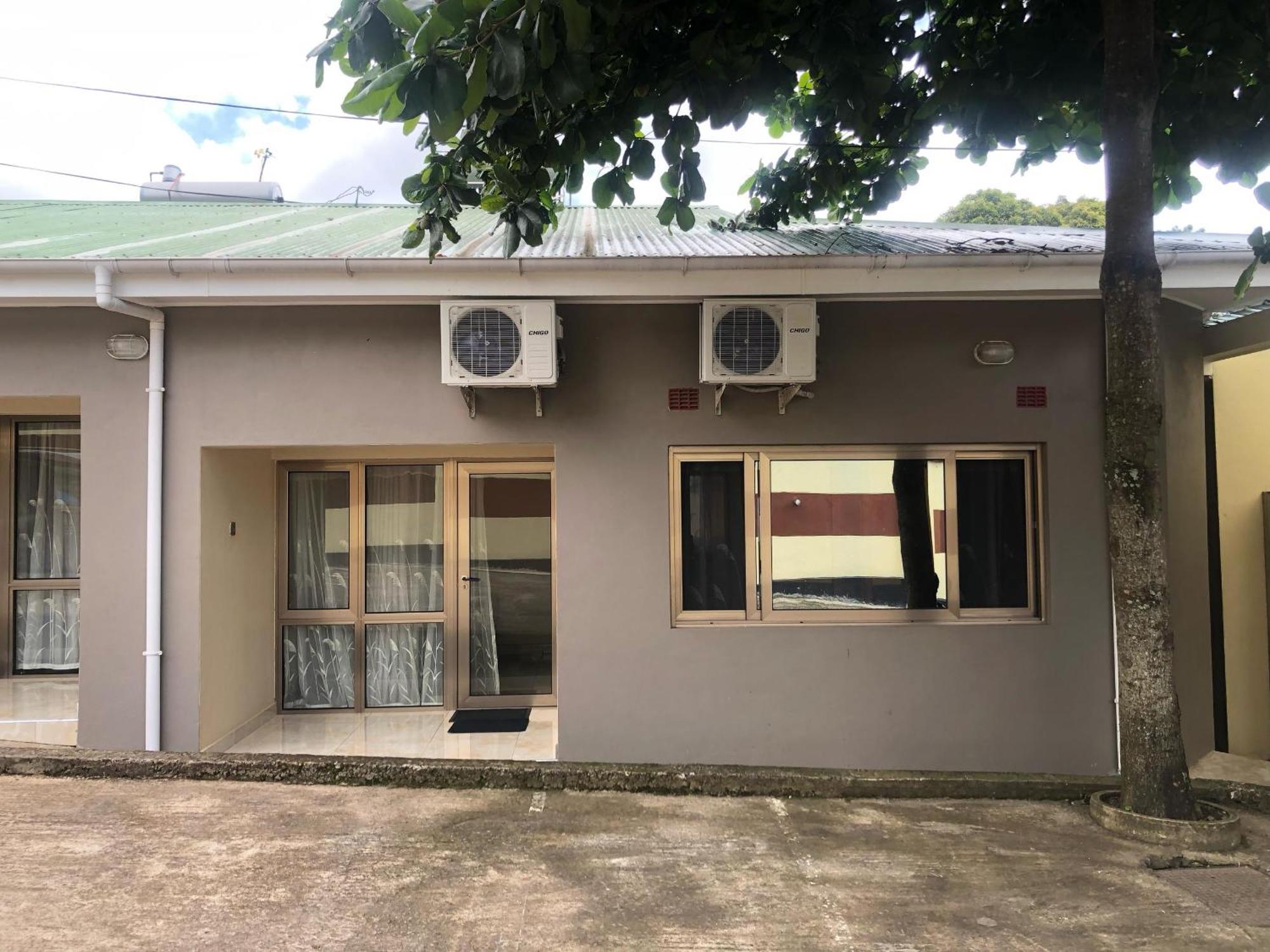 Travelodge Blantyre Exterior photo